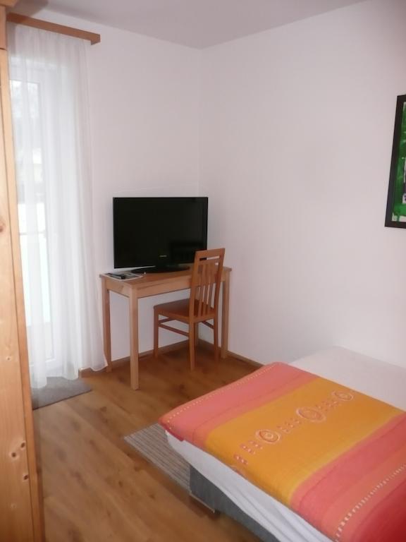Gasthaus Pension Zur Nixe Steinbach am Attersee Rom bilde
